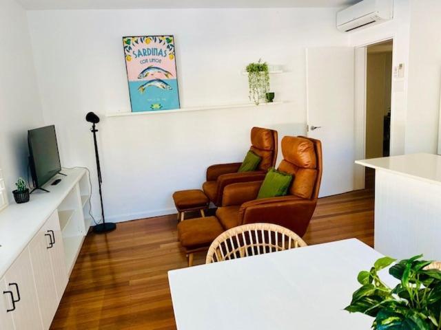 Beachview Apartments At Villa Paradiso ปาล์มโคฟ ภายนอก รูปภาพ