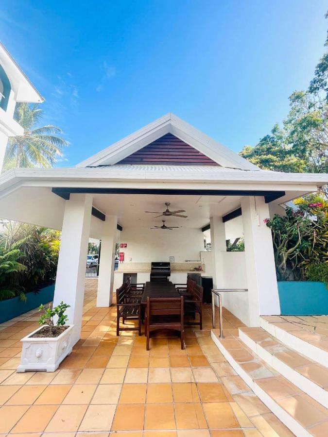 Beachview Apartments At Villa Paradiso ปาล์มโคฟ ภายนอก รูปภาพ