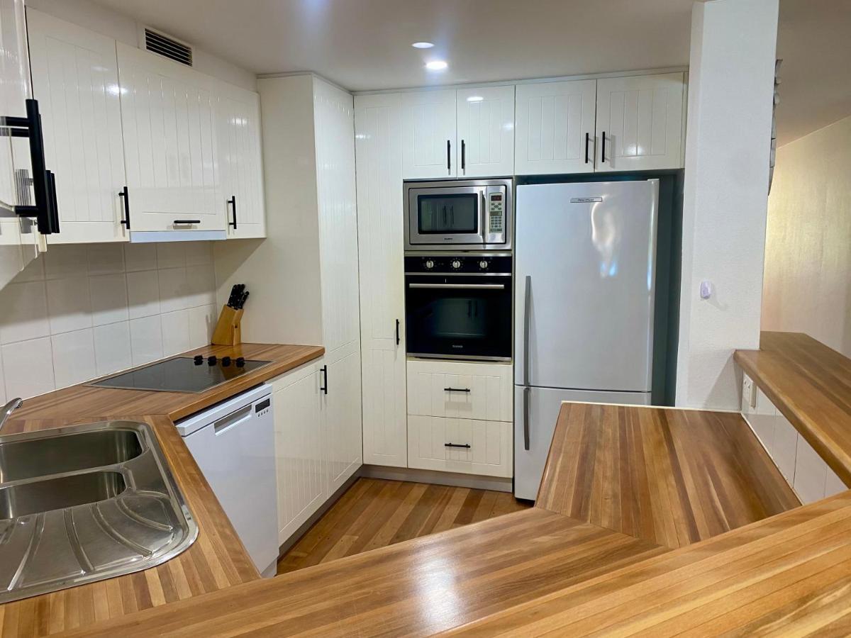 Beachview Apartments At Villa Paradiso ปาล์มโคฟ ภายนอก รูปภาพ