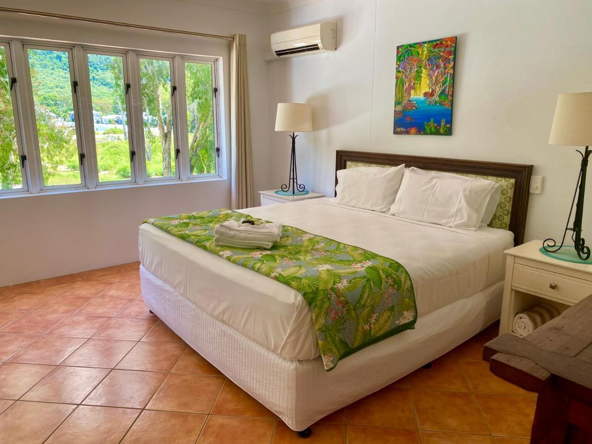 Beachview Apartments At Villa Paradiso ปาล์มโคฟ ภายนอก รูปภาพ